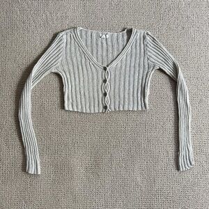 long sleeve crop top
